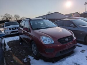 Kia Rondo 2008