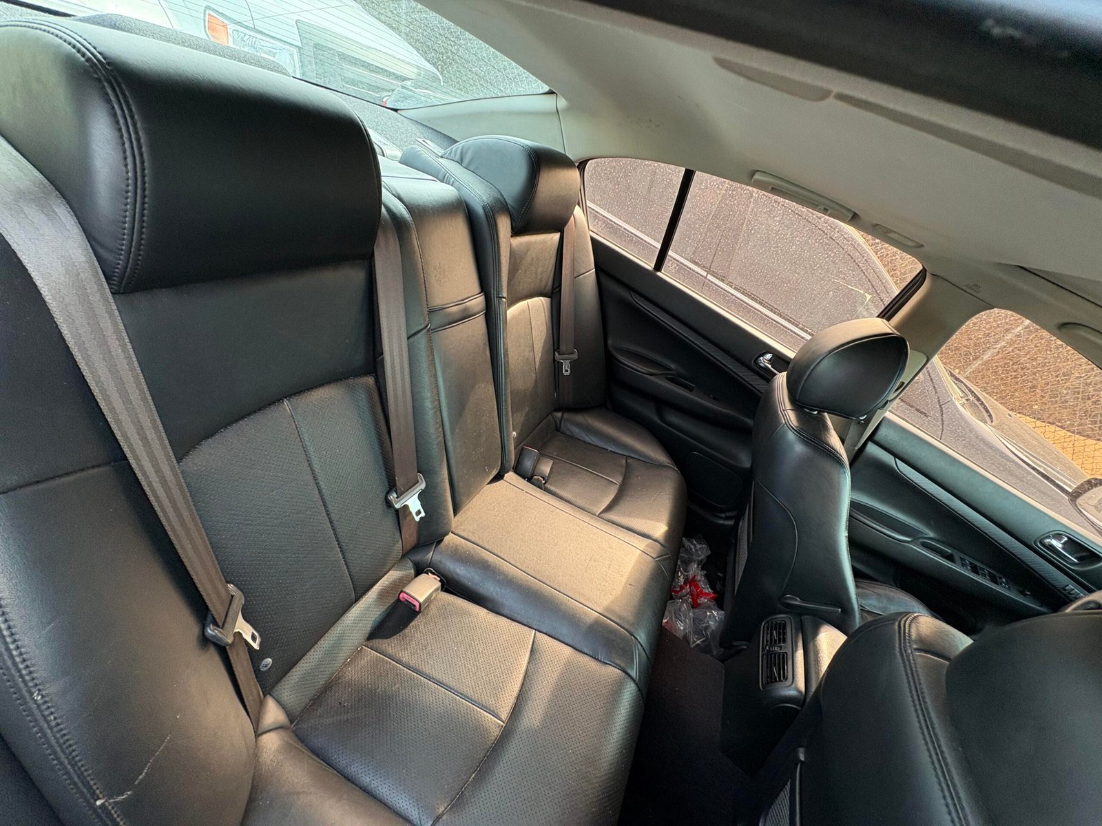 
								Infiniti G37 2010 full									