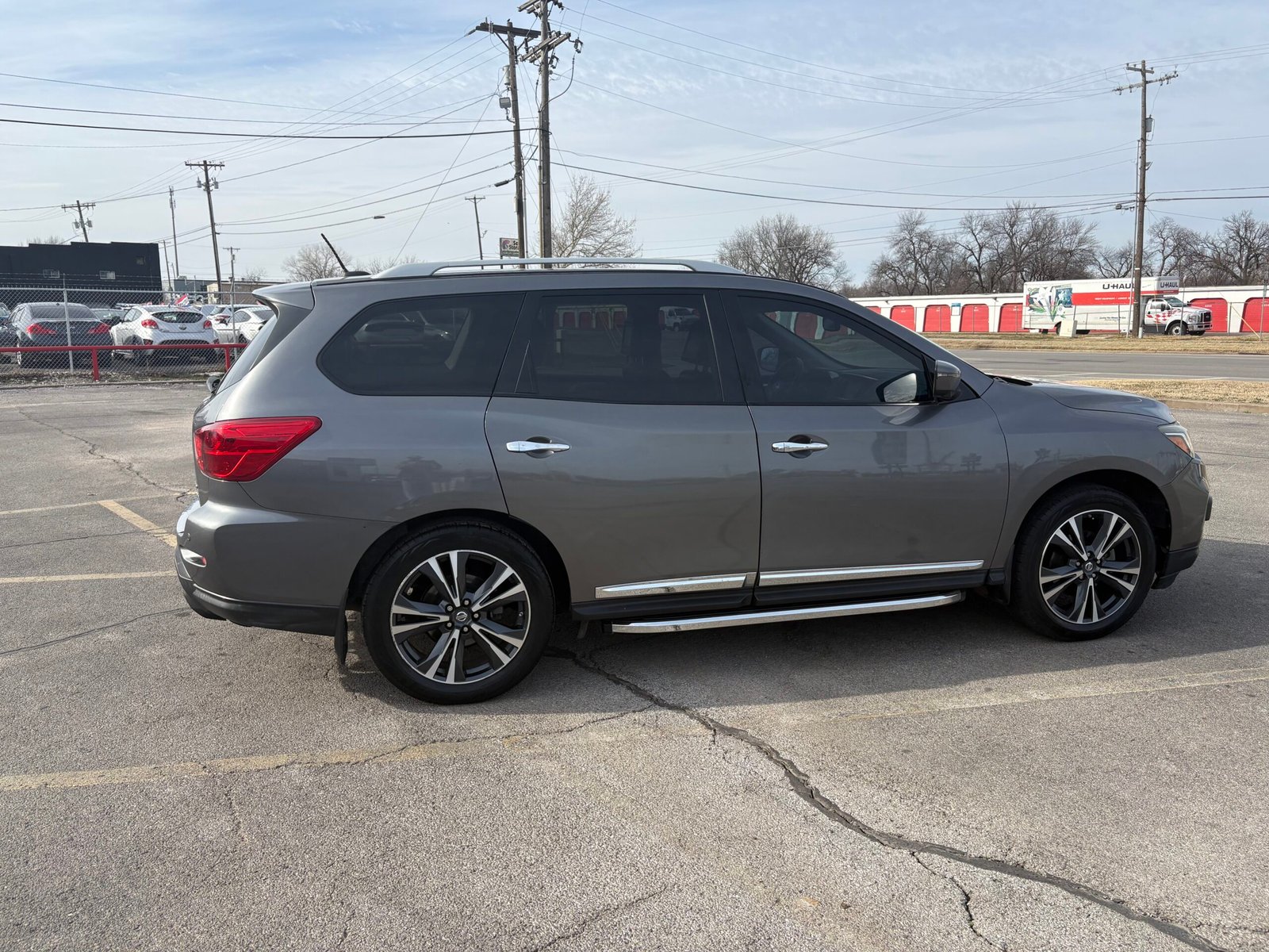 
								Nissan Pathfinder 2018 full									
