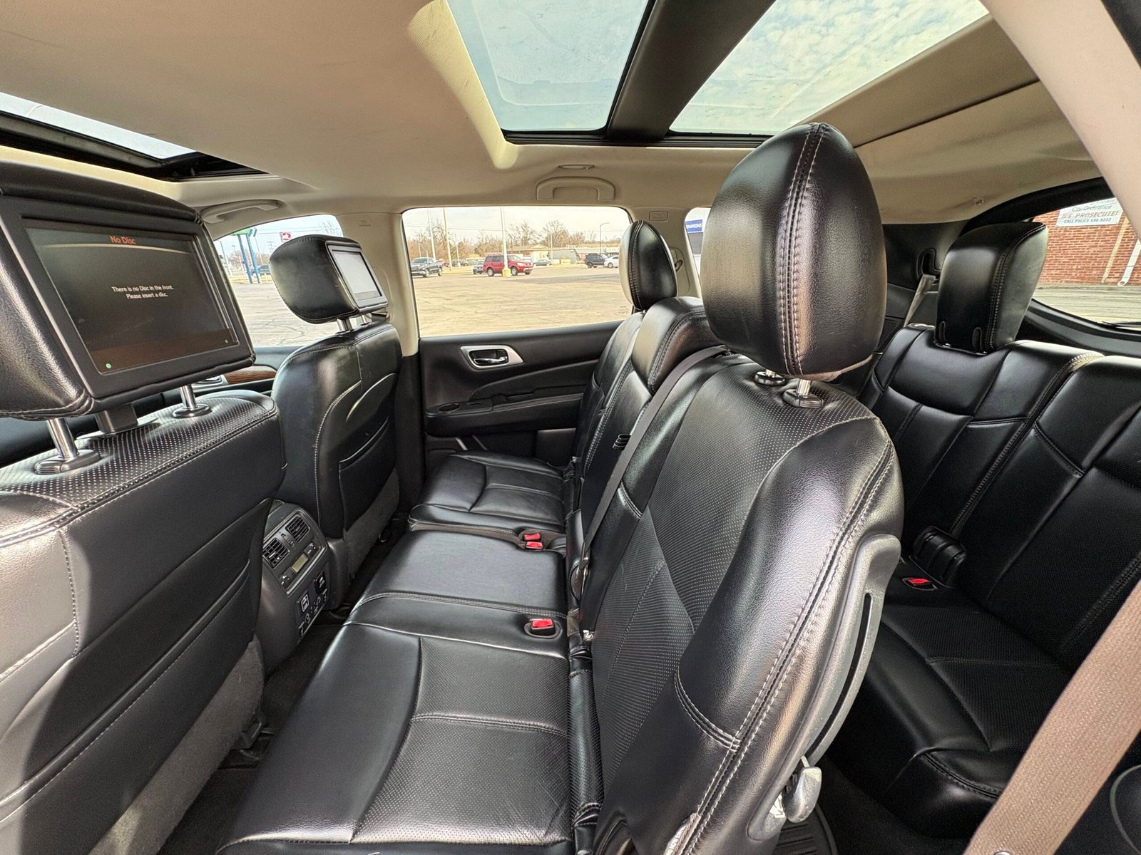 
								Nissan Pathfinder 2018 full									