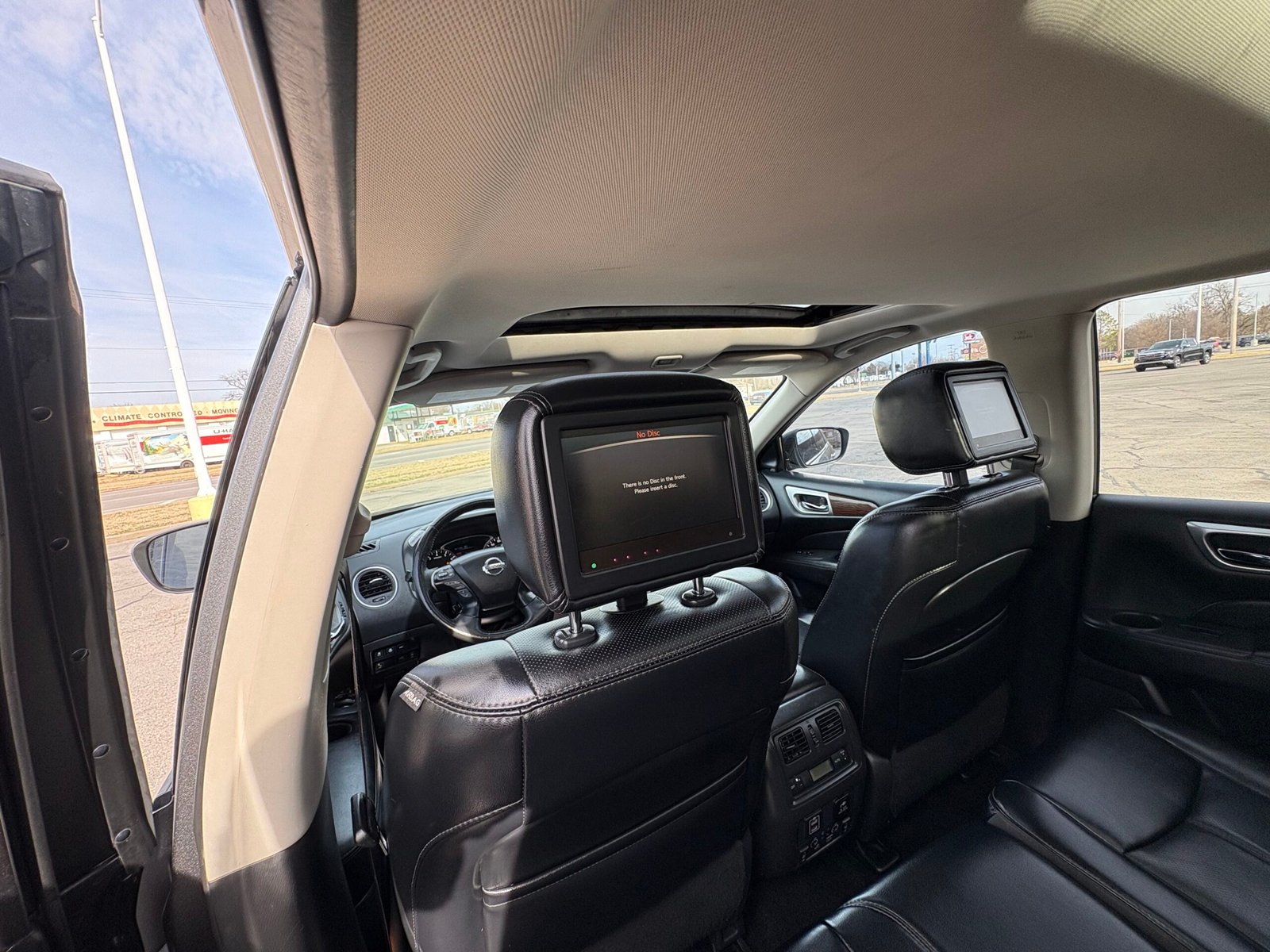 
								Nissan Pathfinder 2018 full									