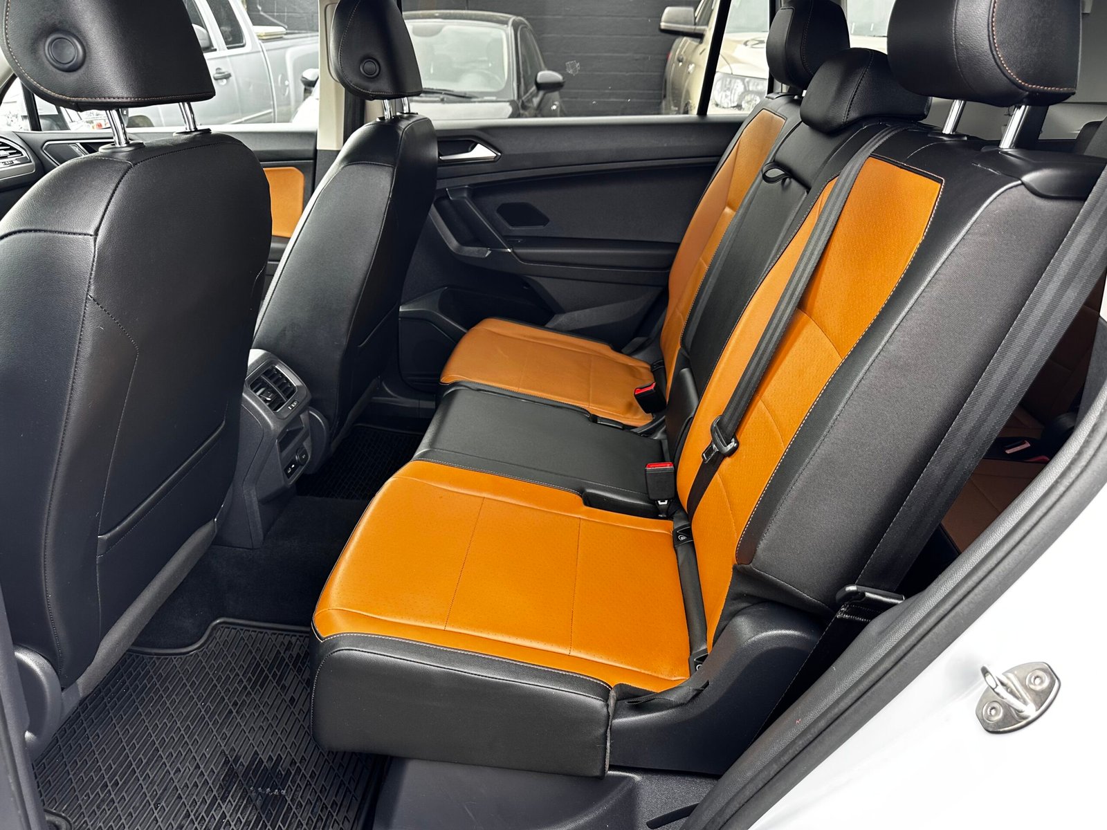 
								Volkswagen Tiguan SE 2018 full									