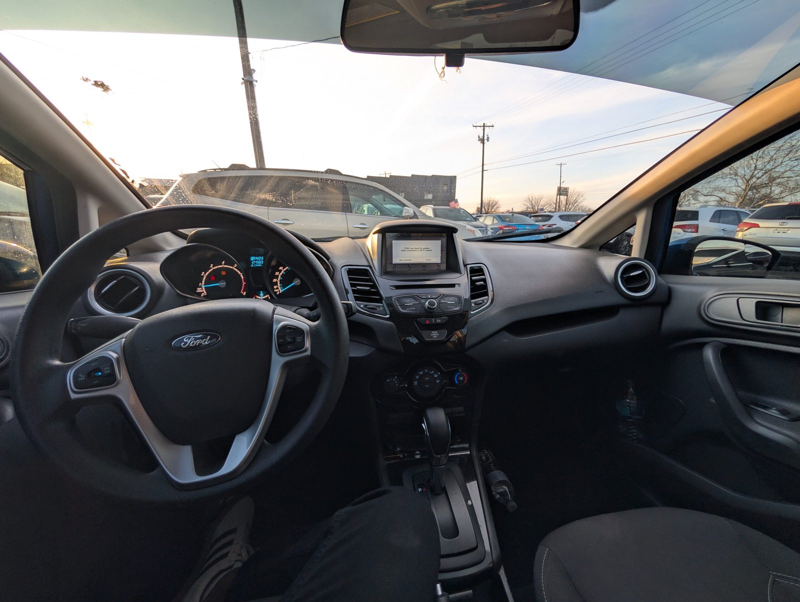 
								Ford Fiesta 2018 full									