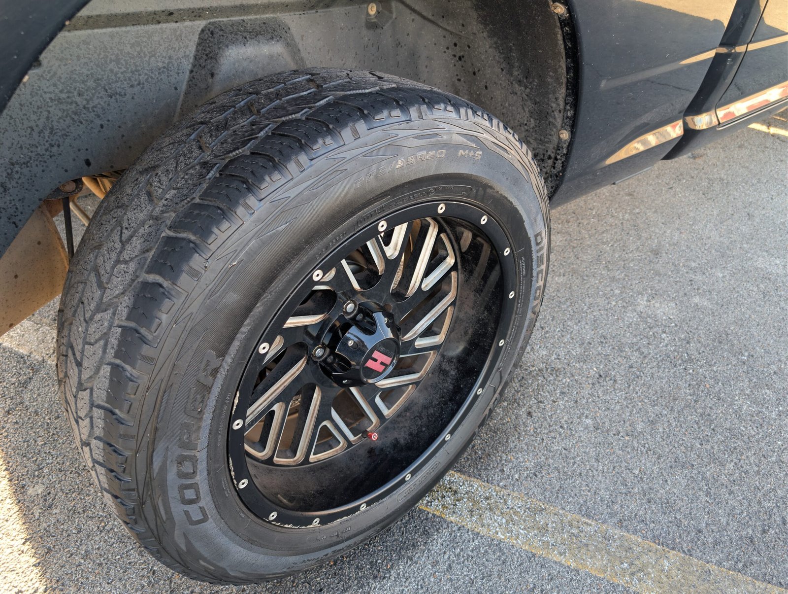 
								Ram 1500 5.7 Liter Hemi V8 full									