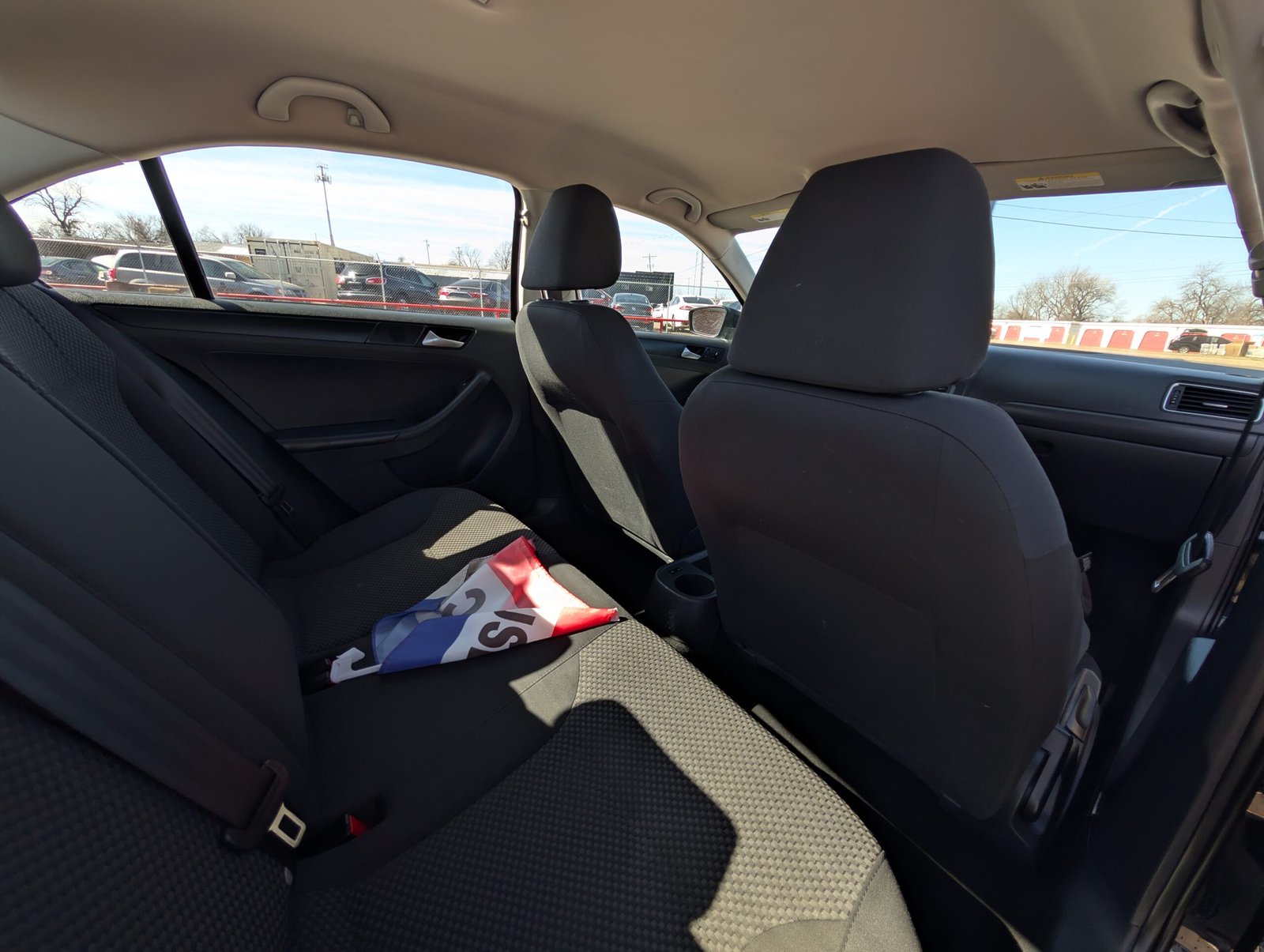 
								Volkswagen Jetta 2013 full									