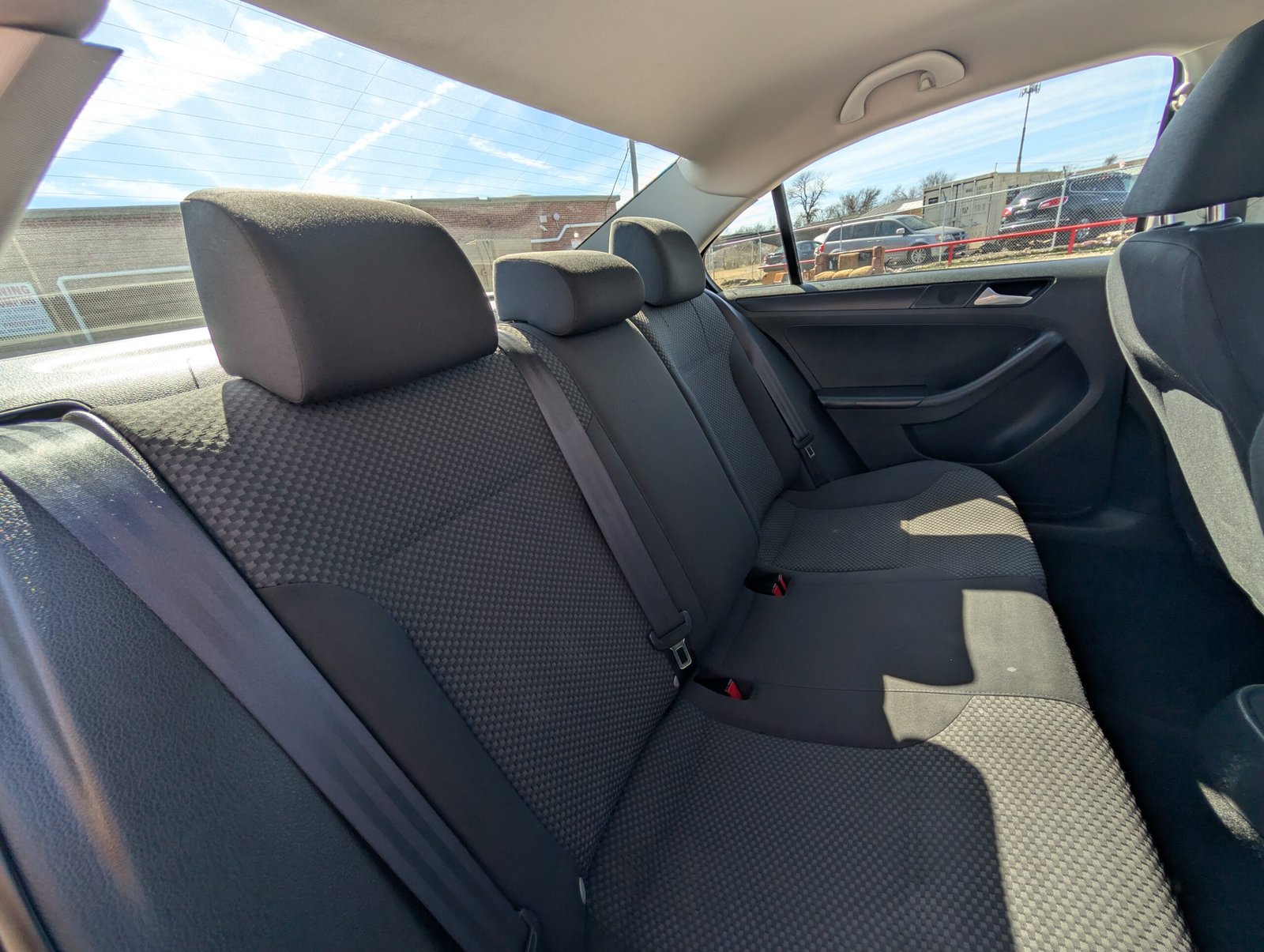 
								Volkswagen Jetta 2013 full									