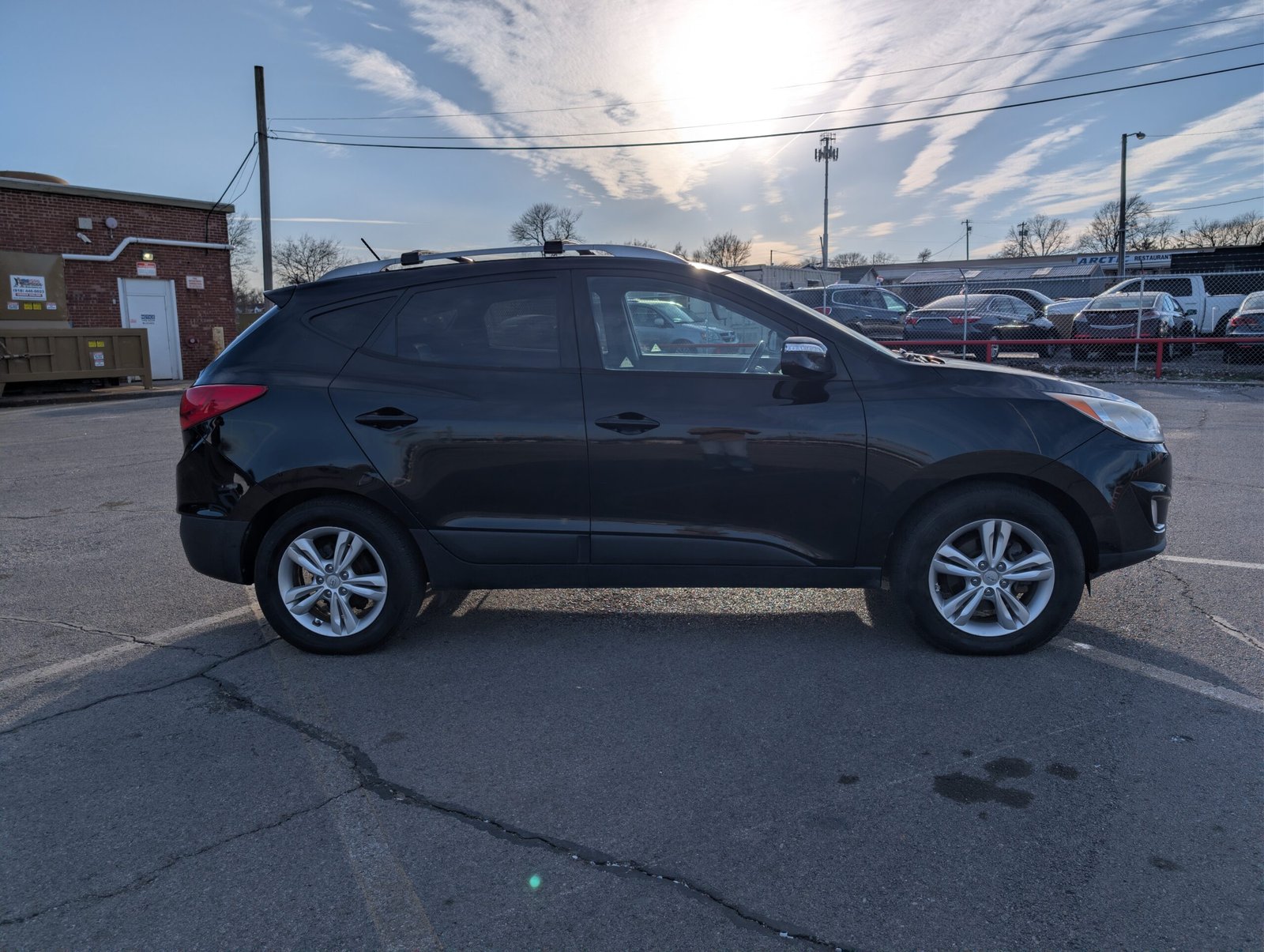 
								Hyundai Tucson 2013 full									