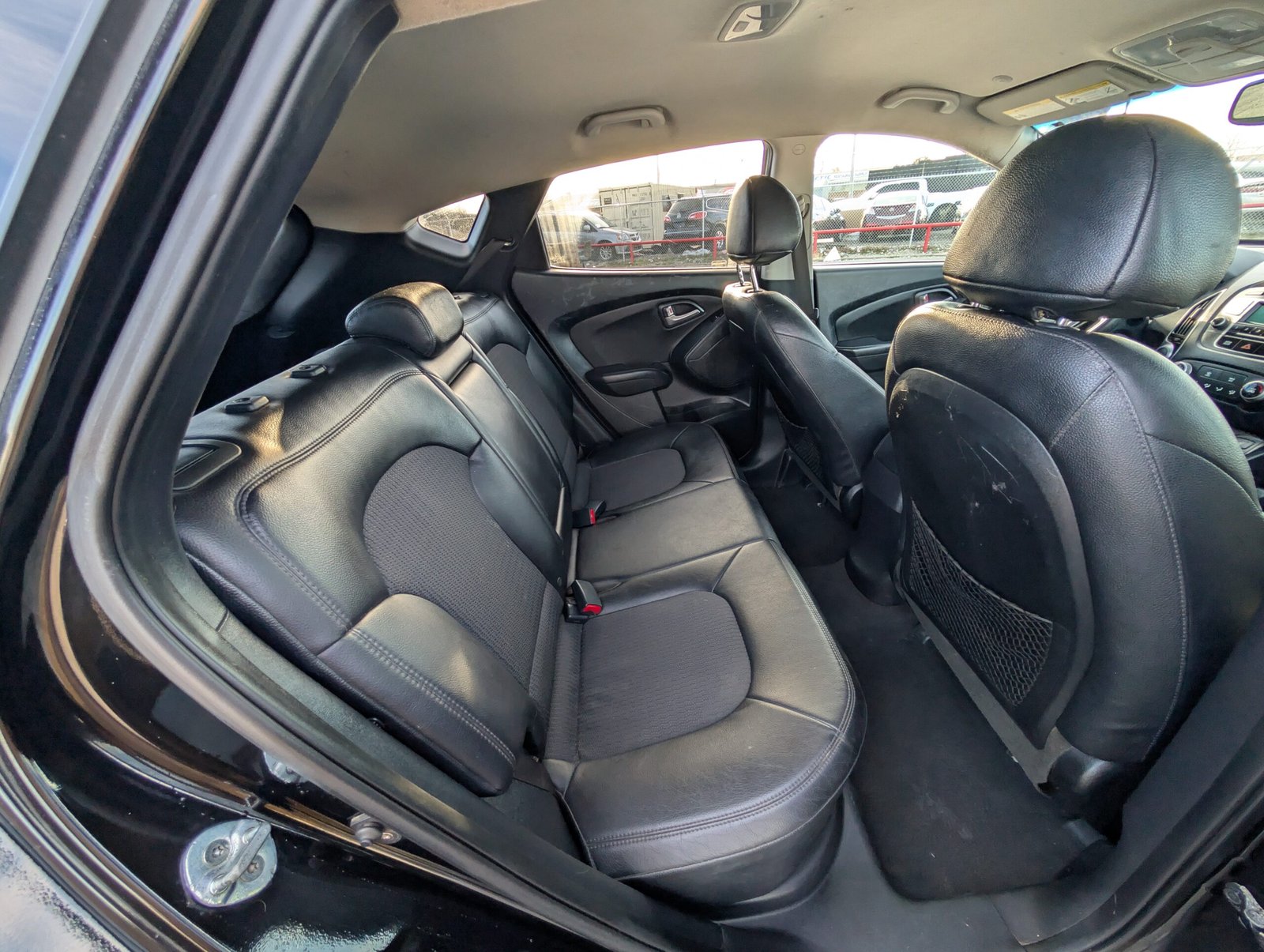 
								Hyundai Tucson 2013 full									