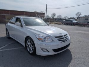 Hyundai Genesis 2012