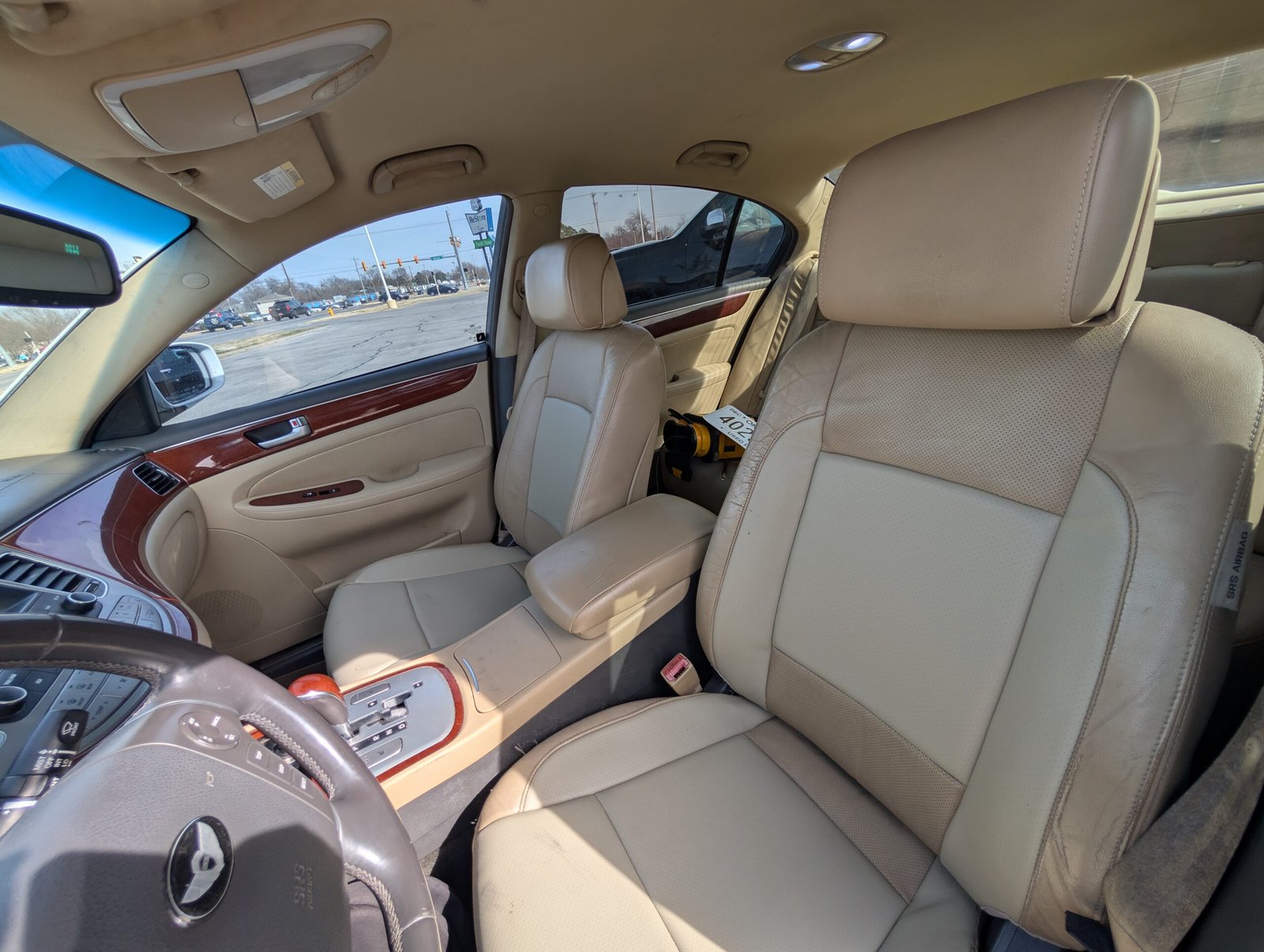 
								Hyundai Genesis 2012 full									