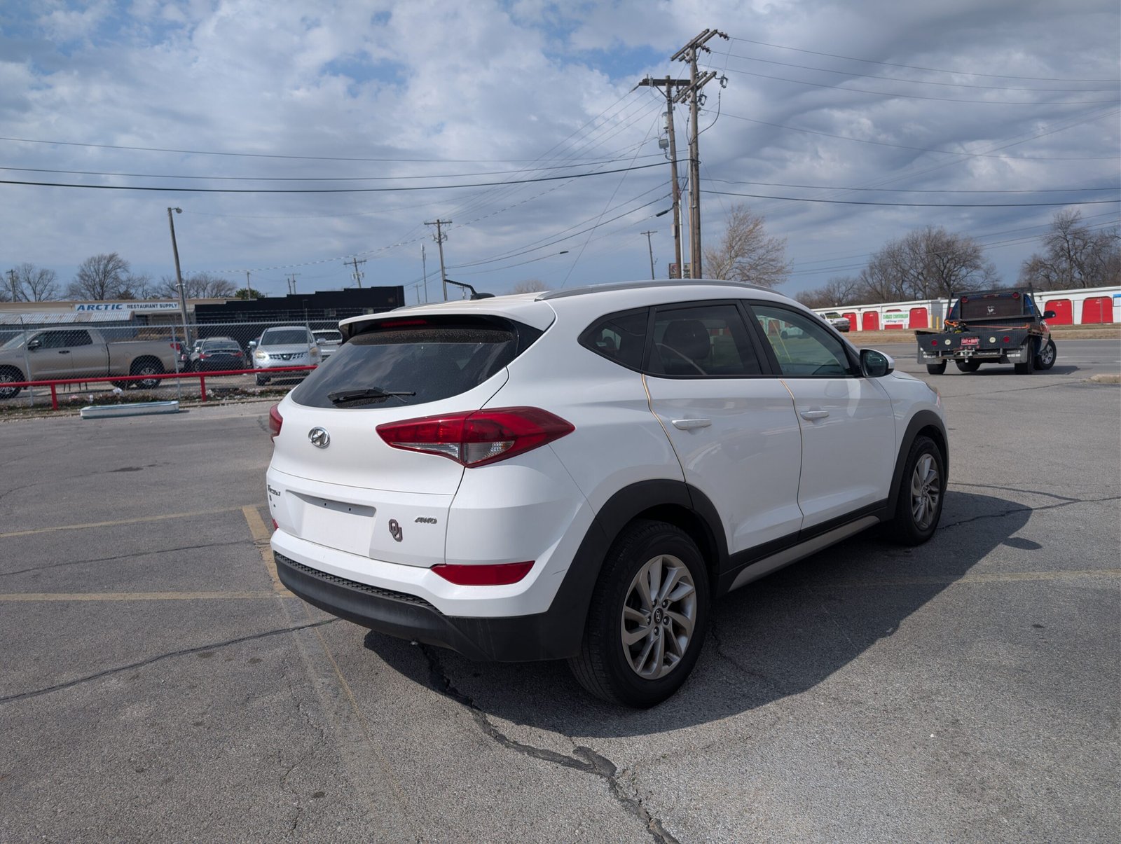 
								Hyundai Tucson 2017 full									