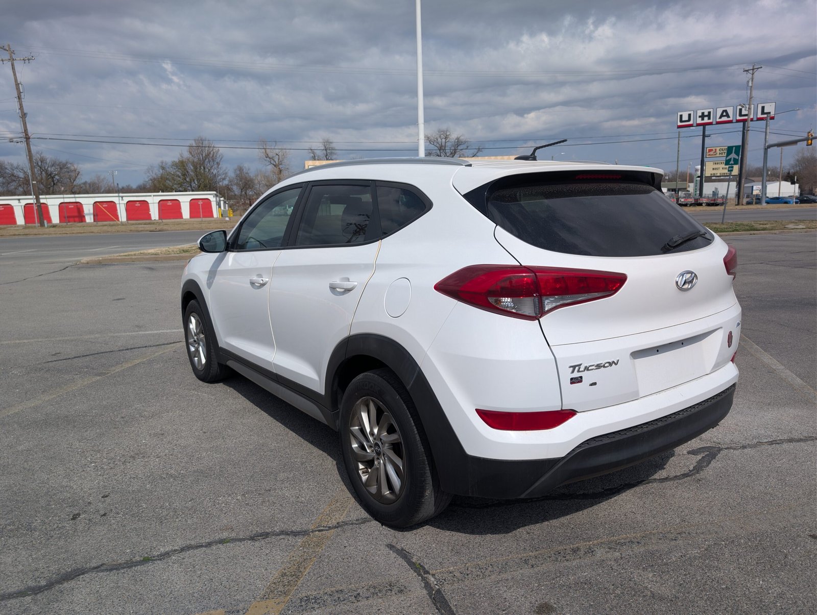 
								Hyundai Tucson 2017 full									