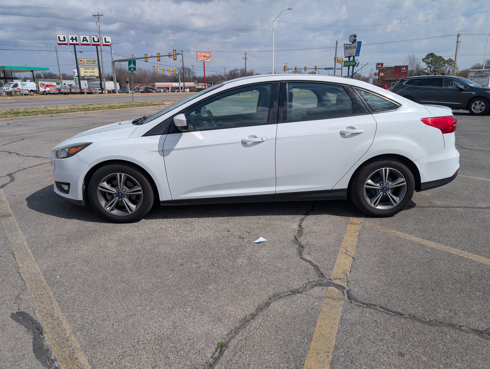 
								Ford Focus 2018 full									