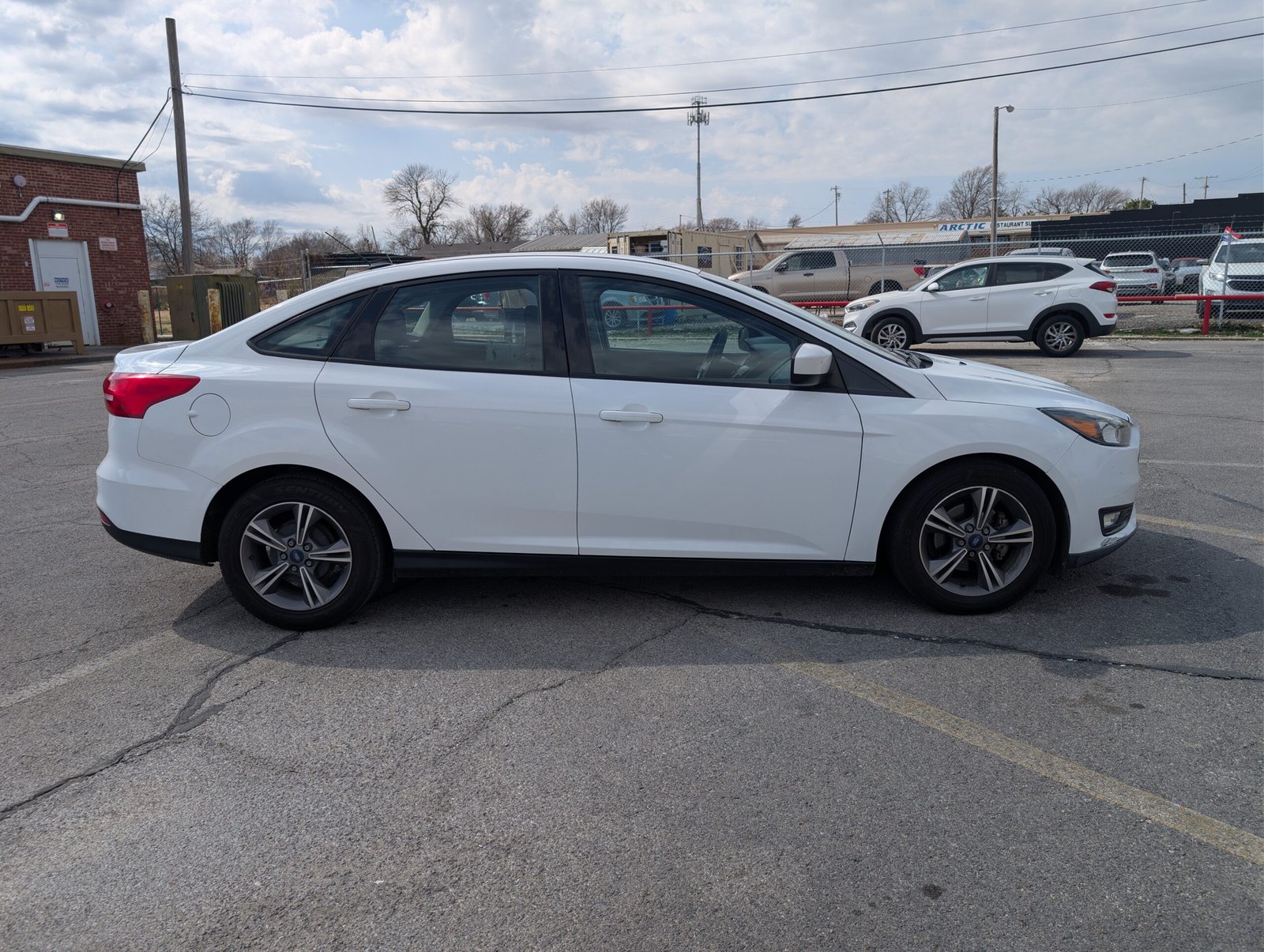 
								Ford Focus 2018 full									