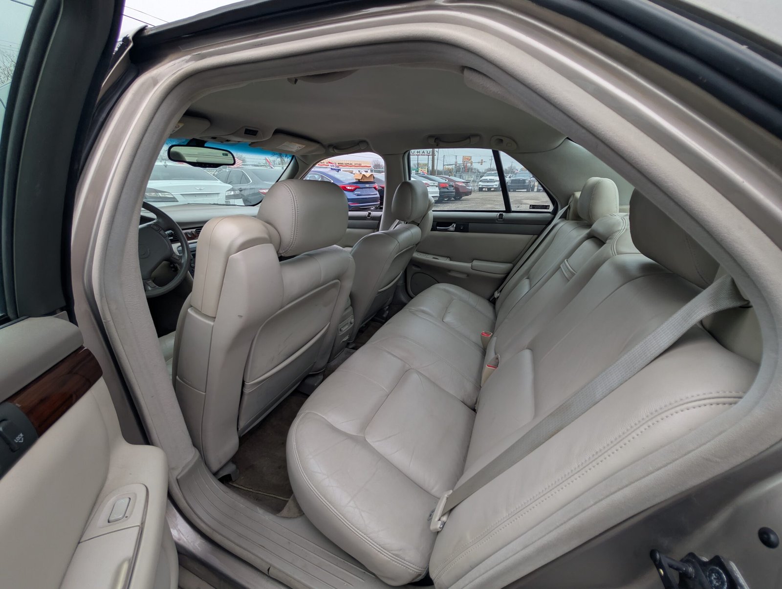 
								Cadillac Seville 2002 full									