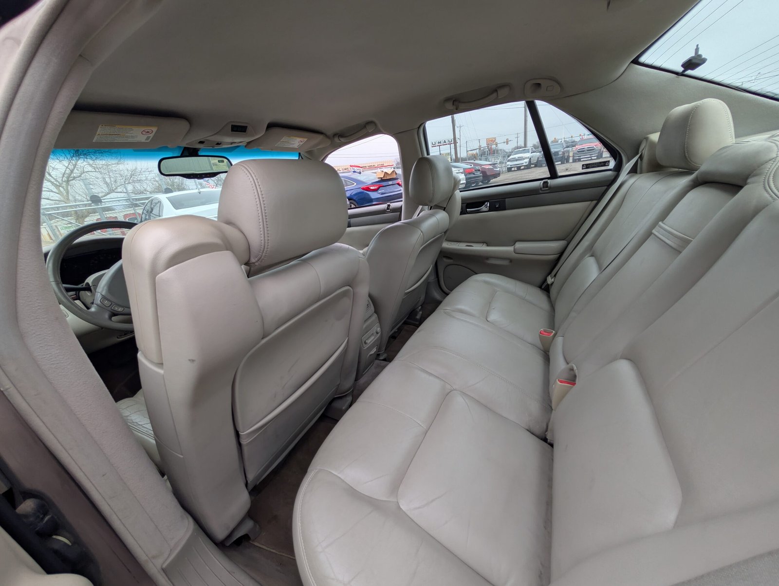 
								Cadillac Seville 2002 full									