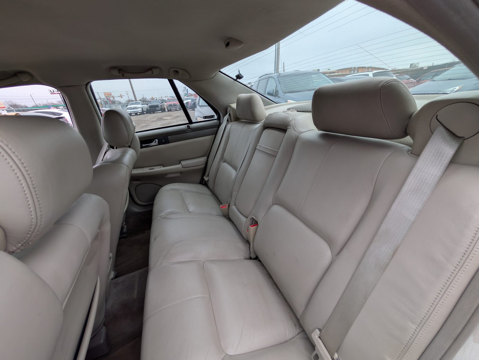 
								Cadillac Seville 2002 full									