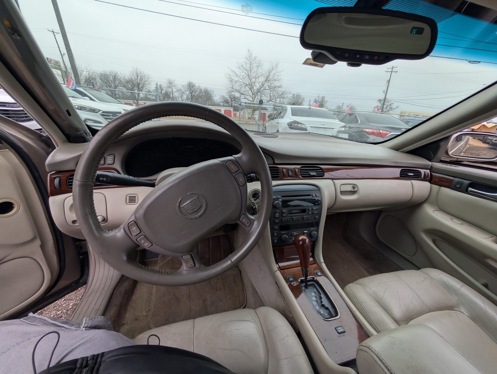 
								Cadillac Seville 2002 full									