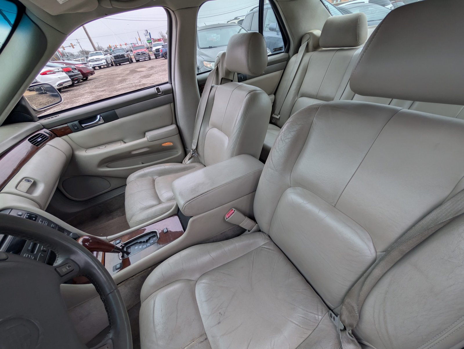 
								Cadillac Seville 2002 full									