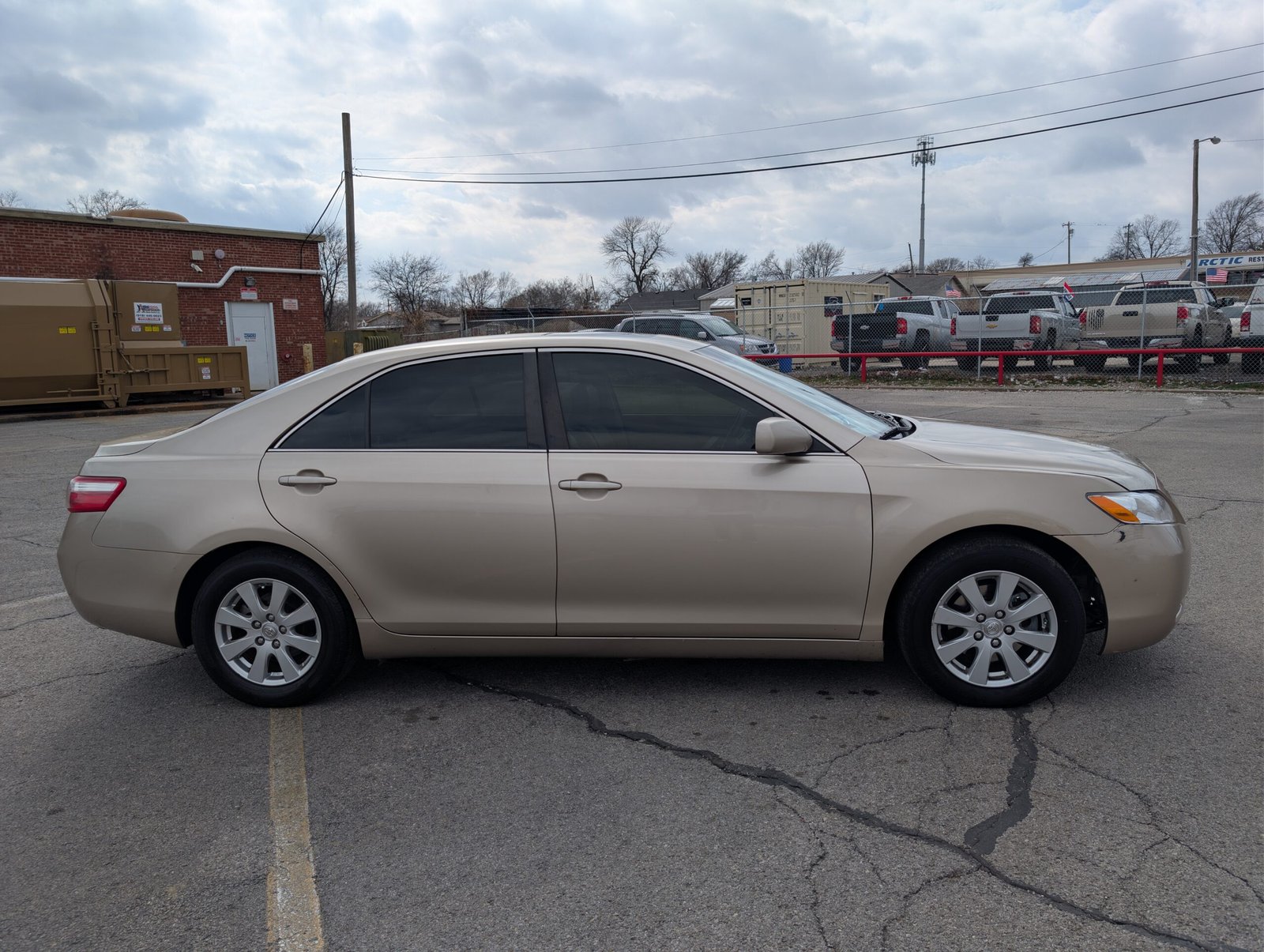 
								Toyota Prius 2012 full									