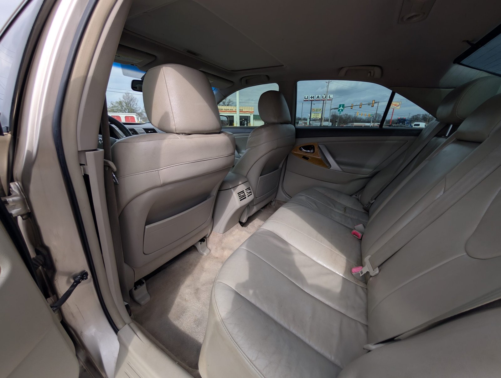 
								Toyota Prius 2012 full									