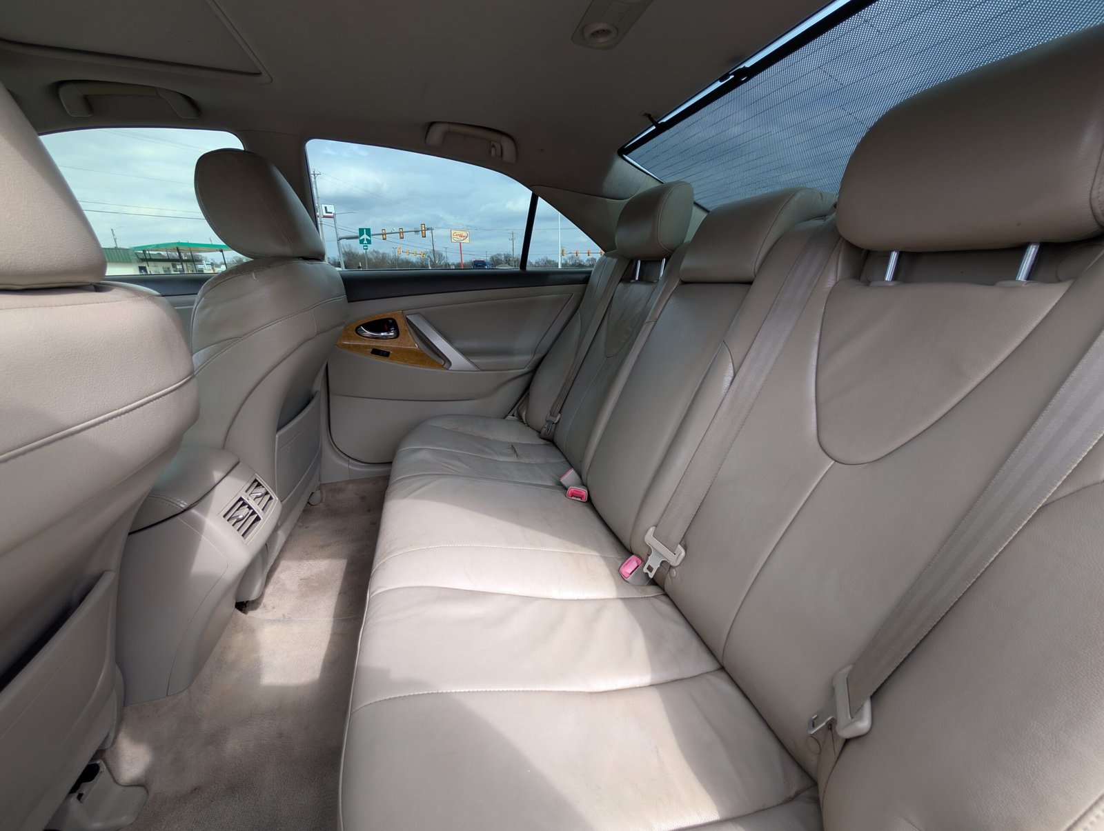 
								Toyota Prius 2012 full									