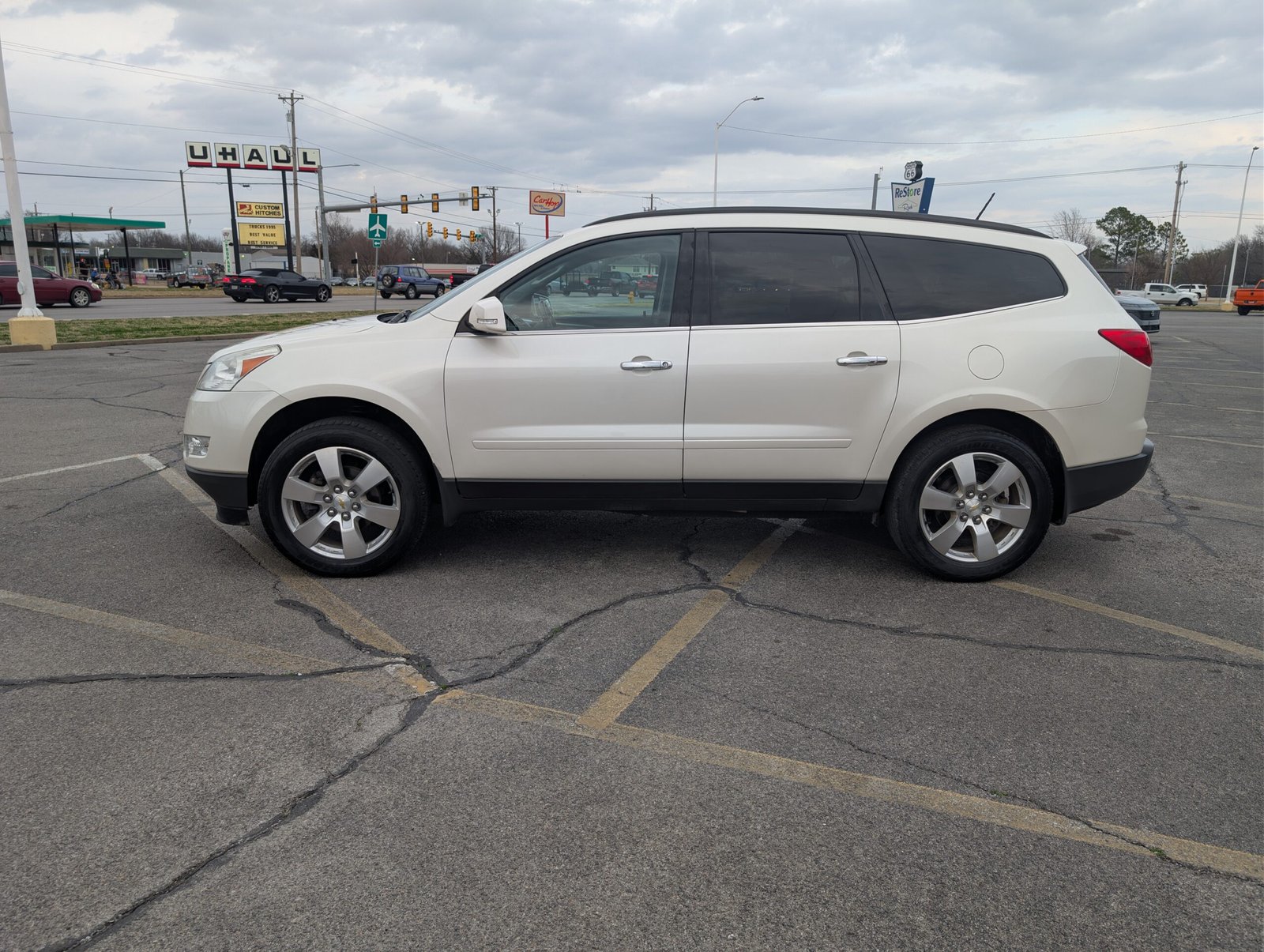 
								Chevrolet Traverse 2012 full									