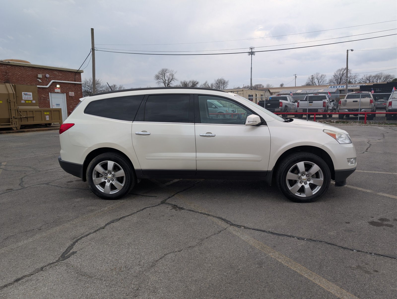 
								Chevrolet Traverse 2012 full									