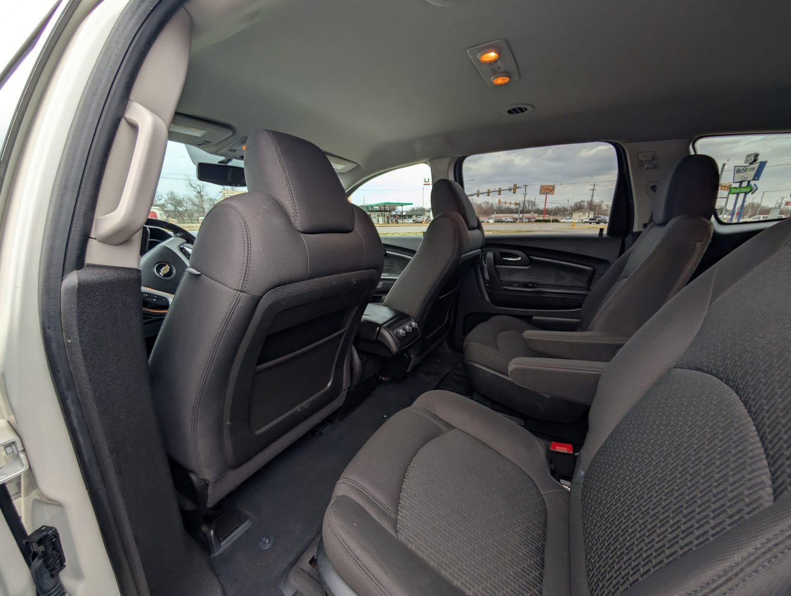 
								Chevrolet Traverse 2012 full									