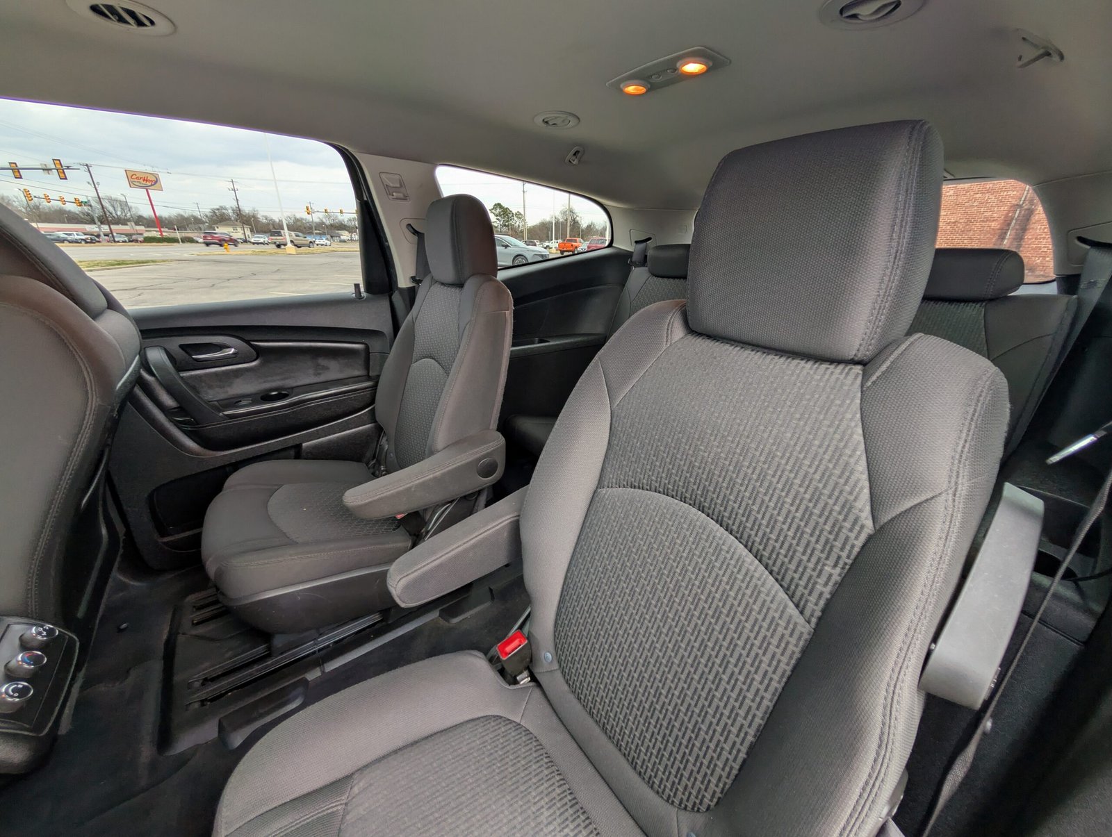 
								Chevrolet Traverse 2012 full									