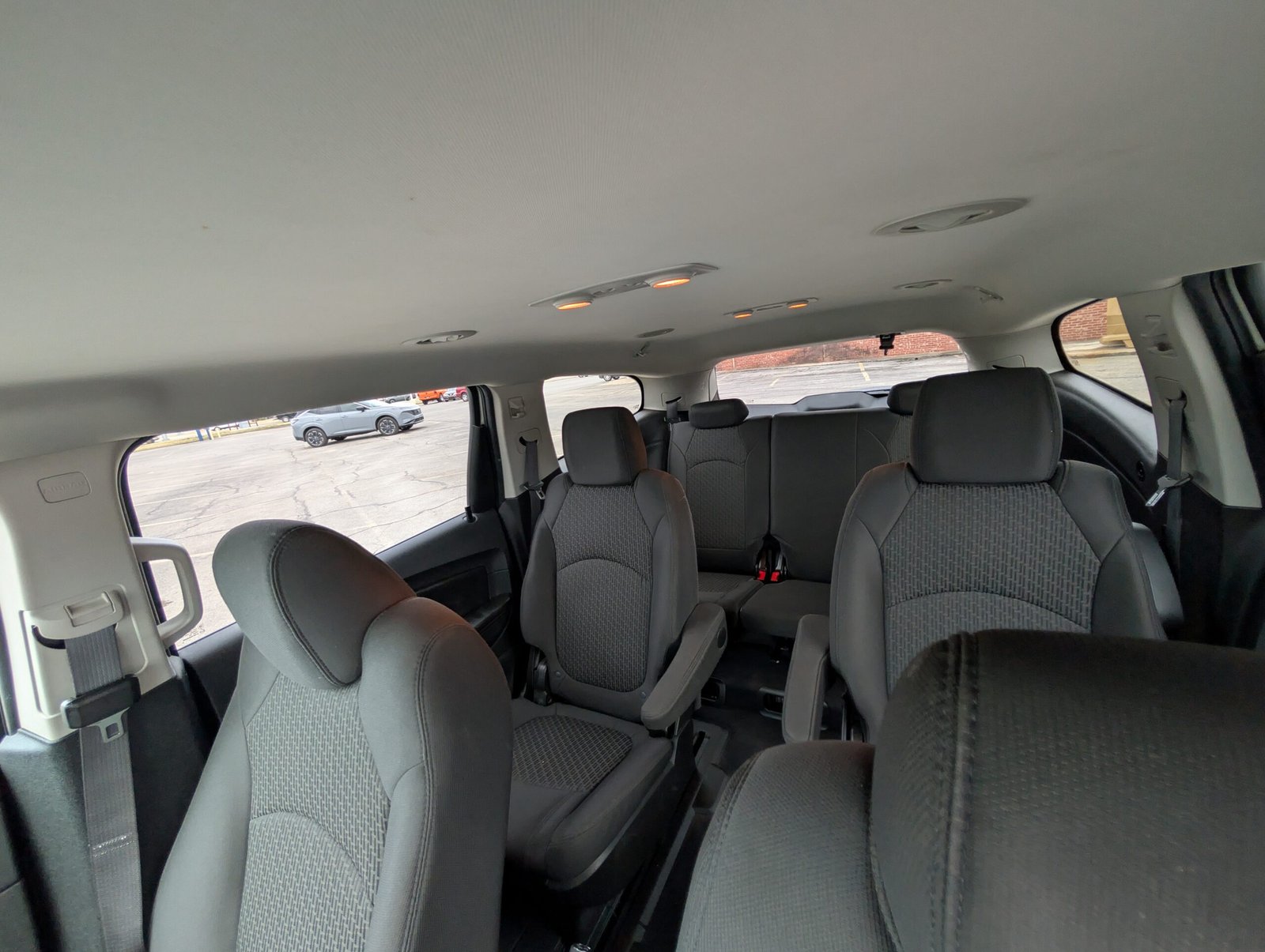 
								Chevrolet Traverse 2012 full									