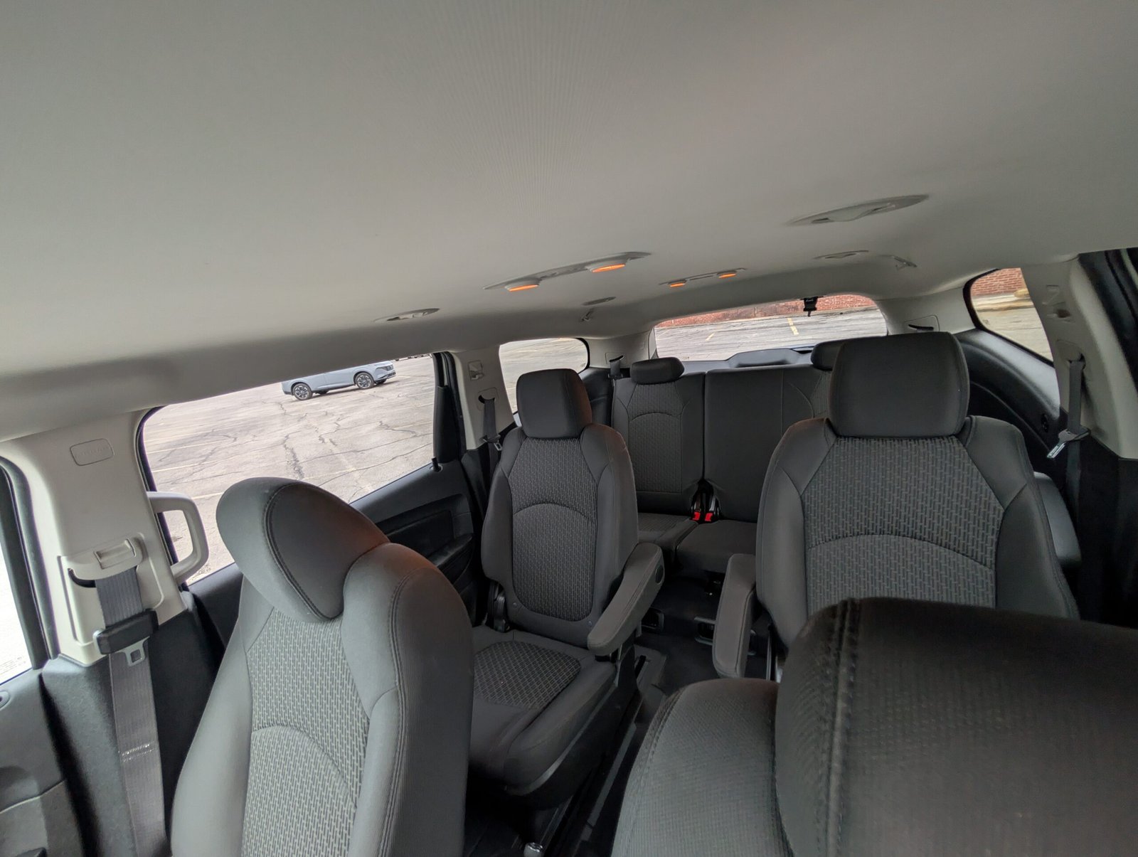 
								Chevrolet Traverse 2012 full									