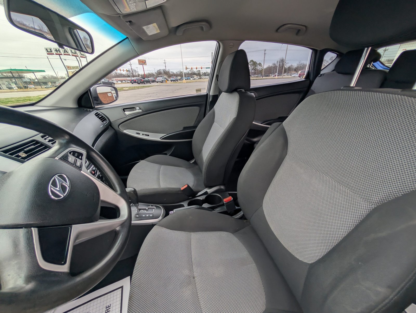 
								Hyundai Accent 2014 full									