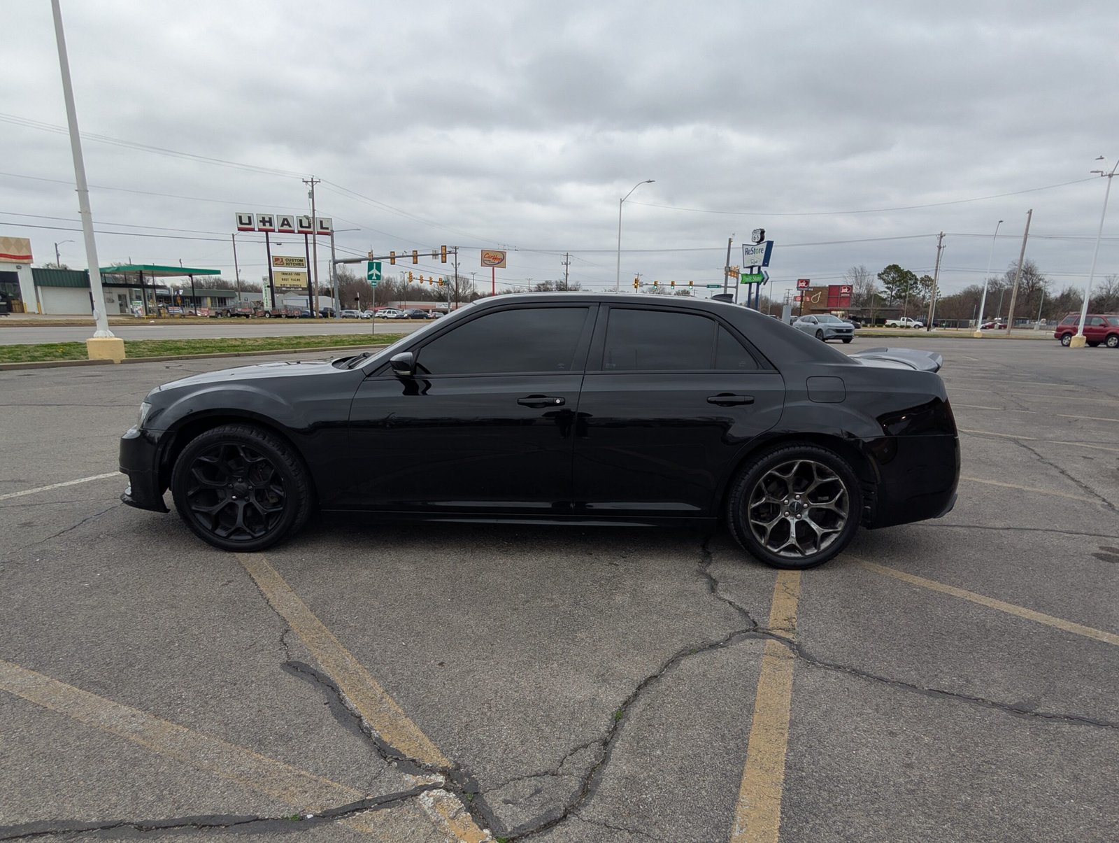 
								Chrysler 300 S 5.7 Liter Hemi V8 full									