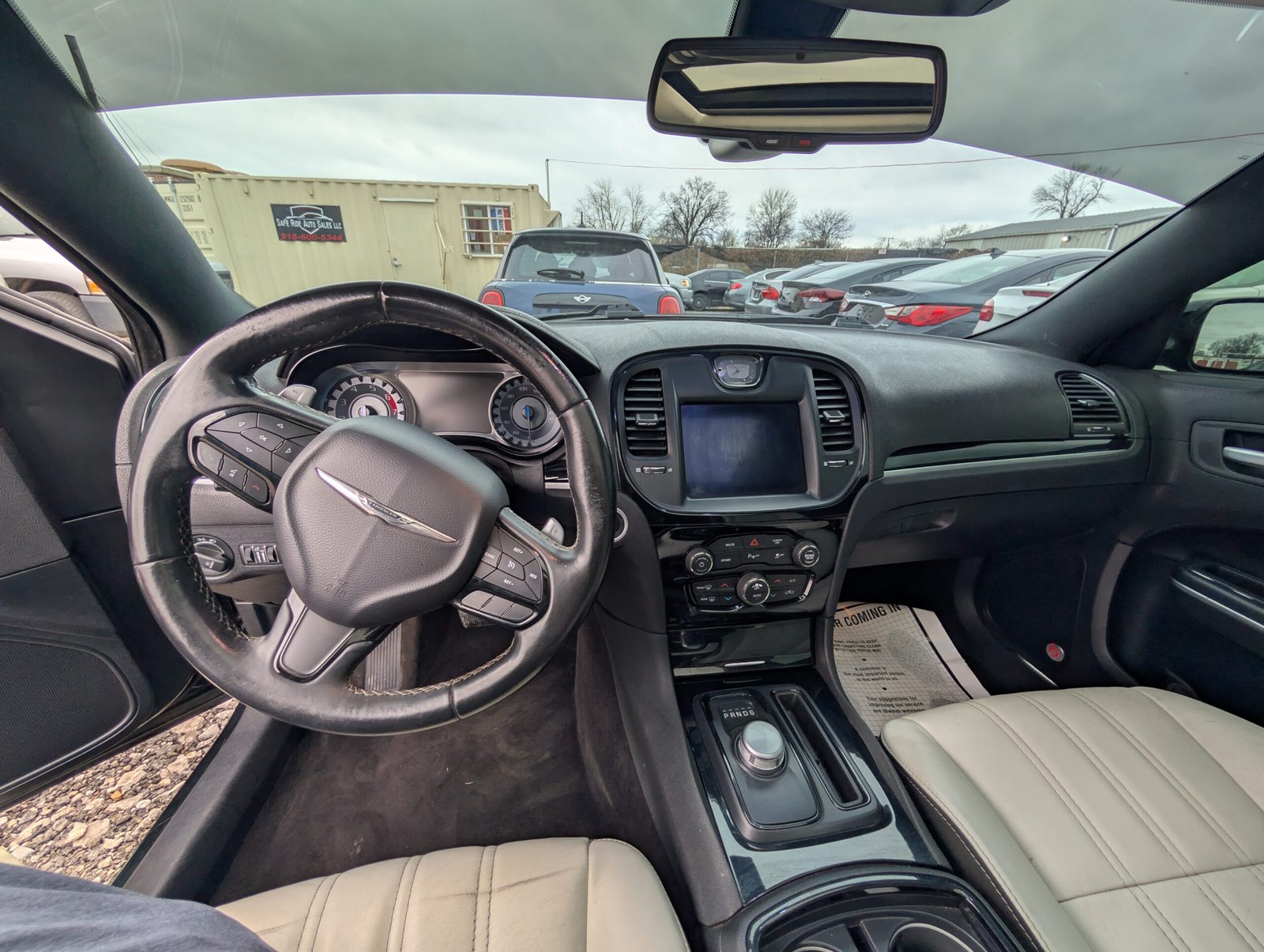 
								Chrysler 300 S 5.7 Liter Hemi V8 full									