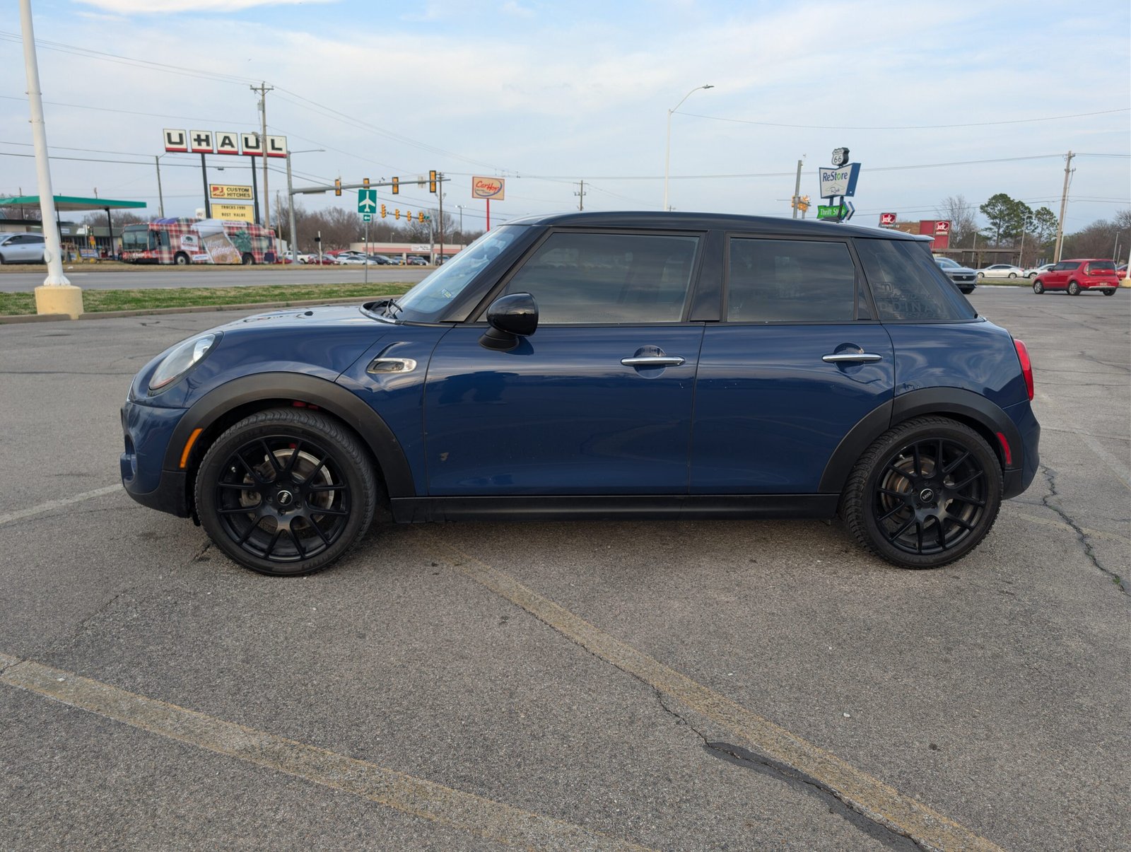 
								Mini Cooper S 4D full									