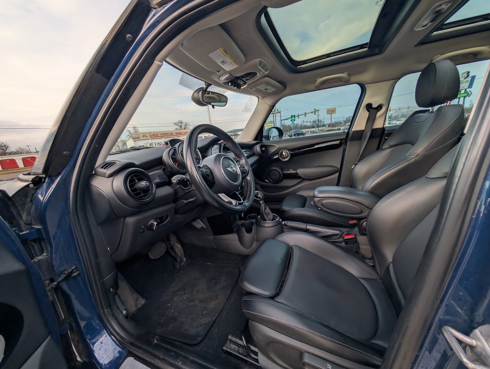 
								Mini Cooper S 4D full									