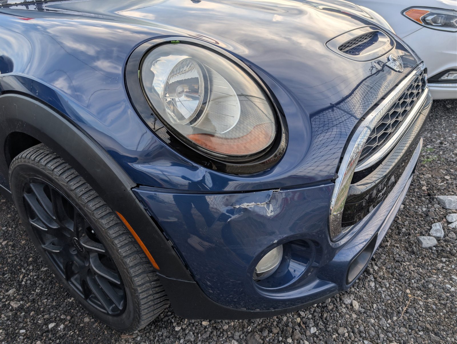 
								Mini Cooper S 4D full									