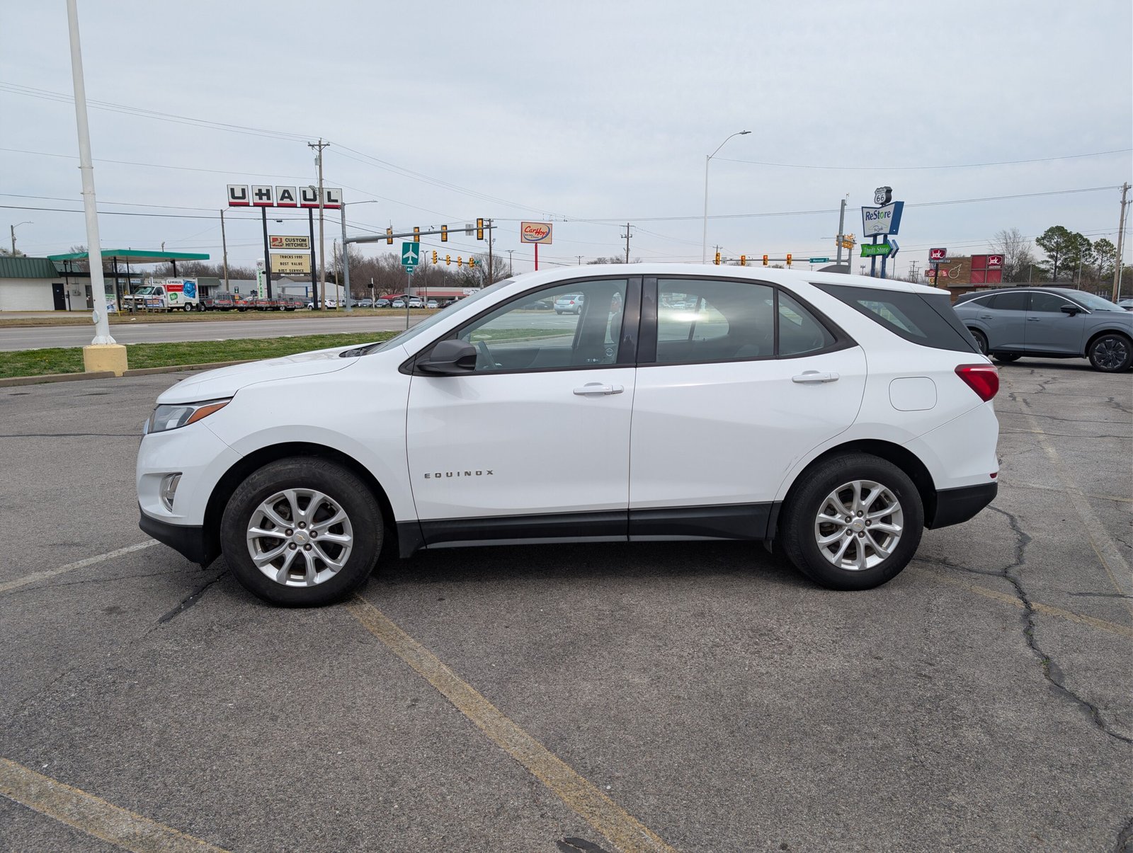 
								Chevrolet Equinox 2018 full									
