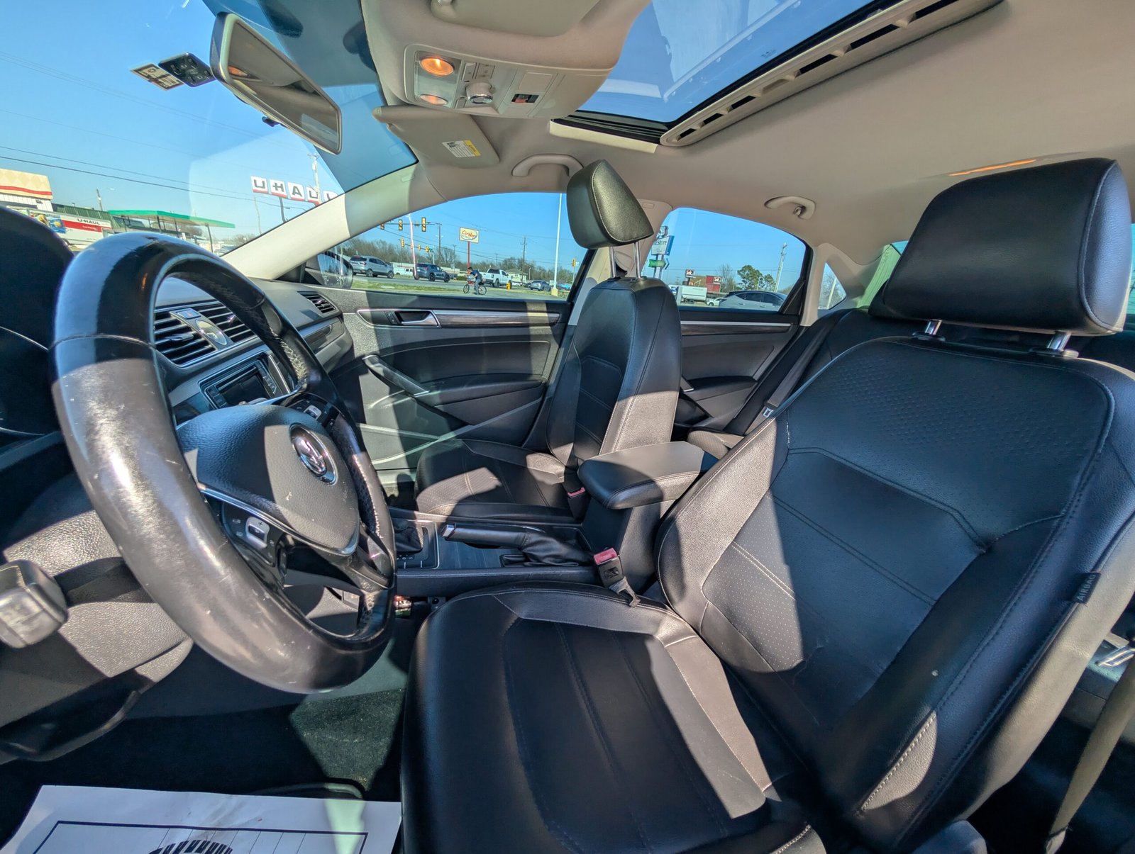
								Volkswagen Passat 2016 full									