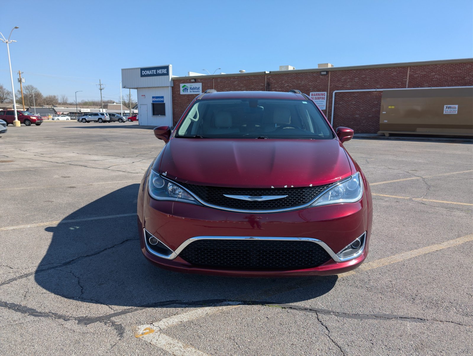 
								Chrysler Pacifica 2017 full									