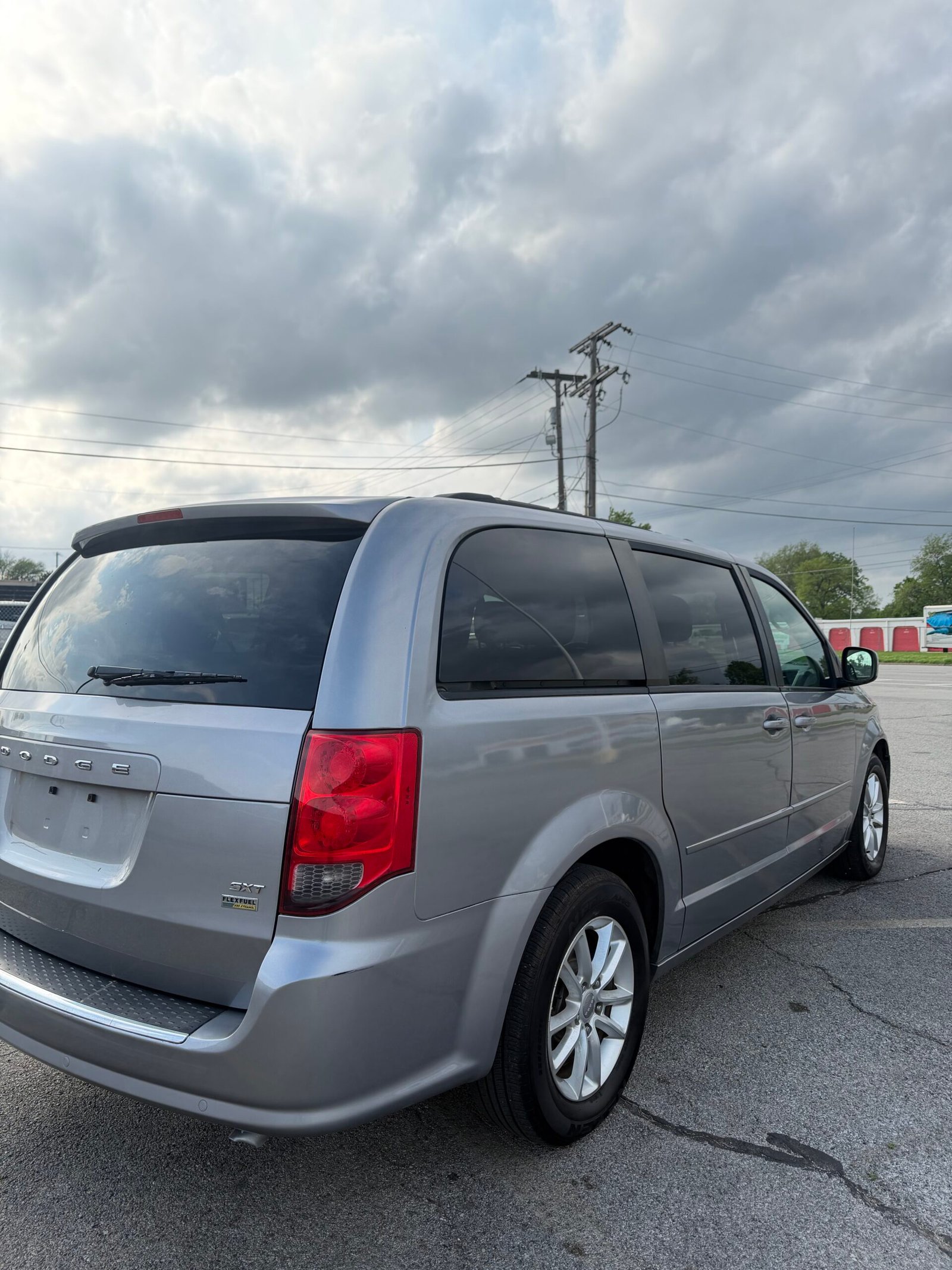 
								Dodge Caravan 2016 full									