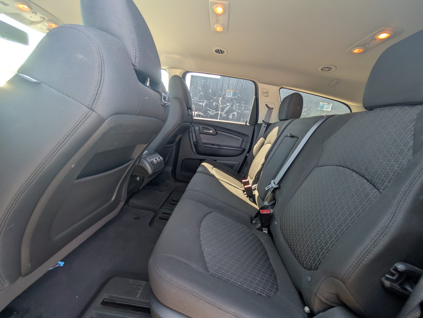 
								Chevrolet Traverse 2012 full									