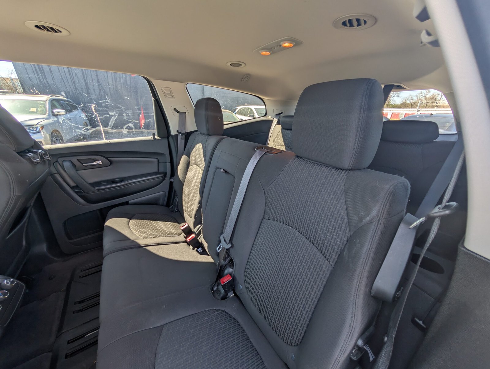 
								Chevrolet Traverse 2012 full									