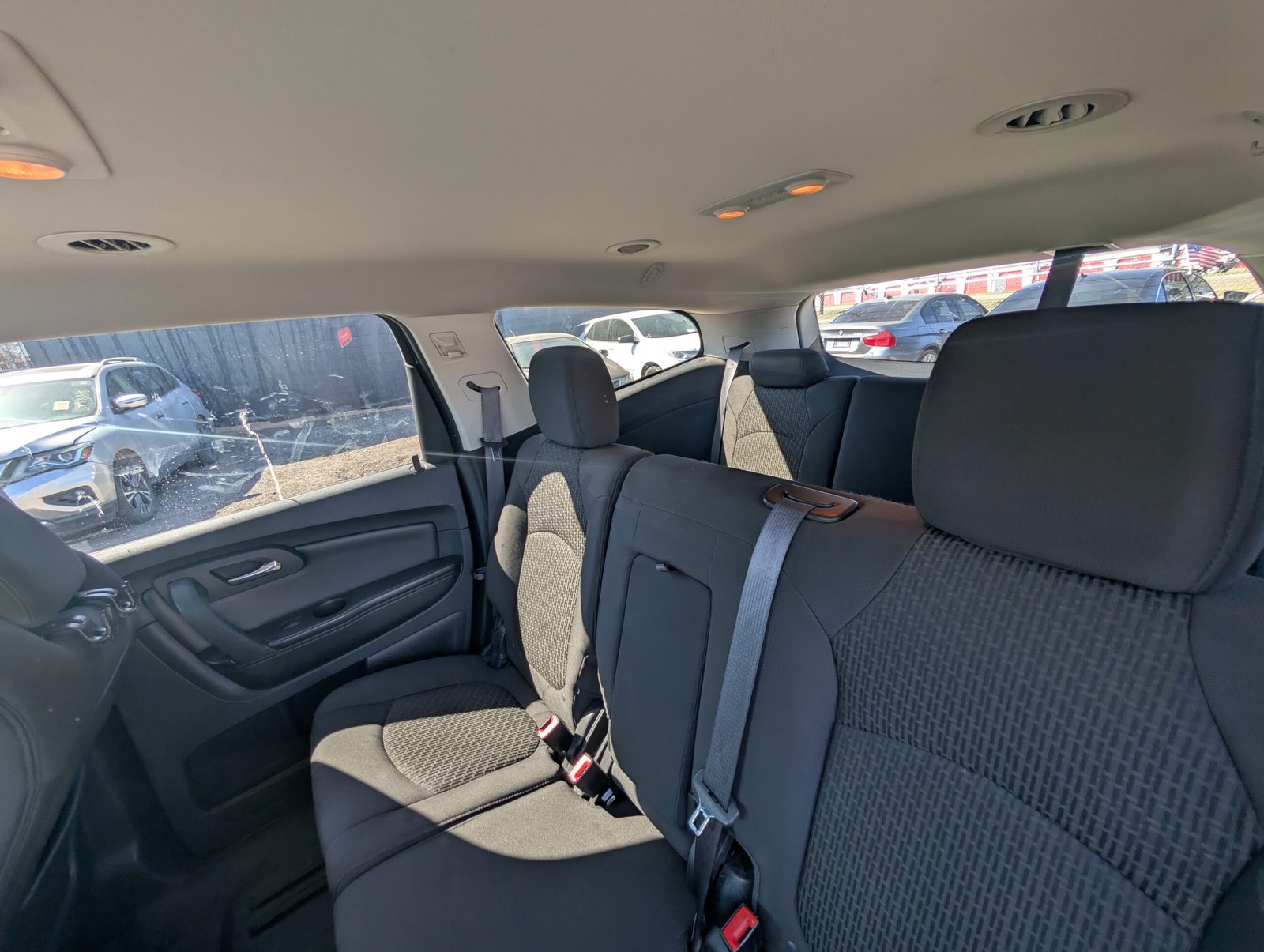 
								Chevrolet Traverse 2012 full									