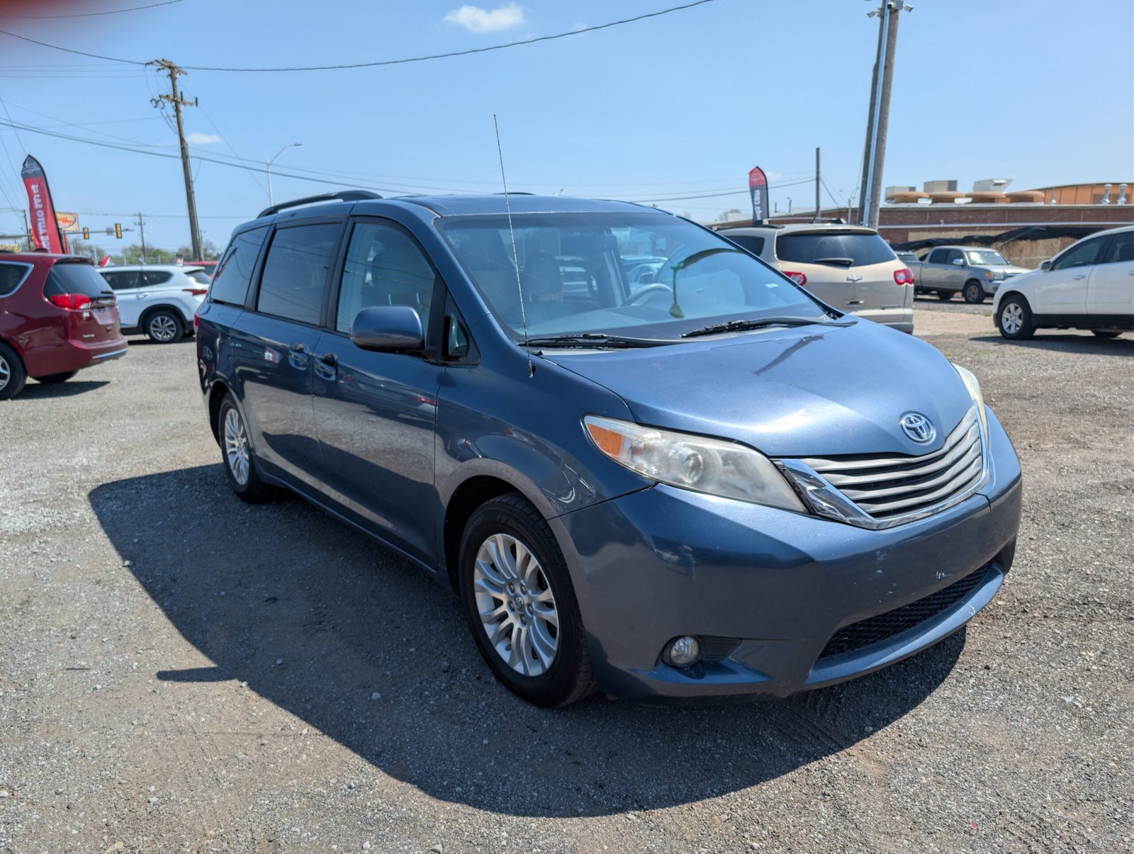 
								Toyota Sienna 2014 full									