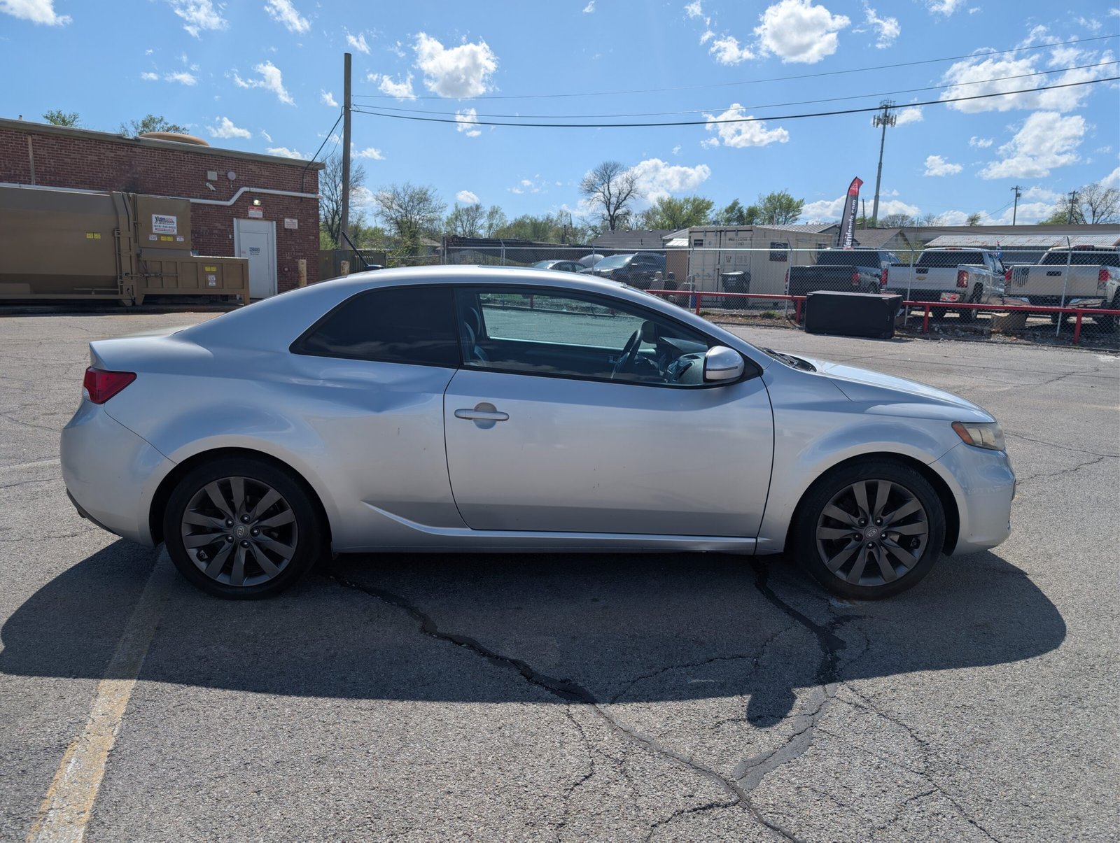 
								Kia Forte 2012 full									