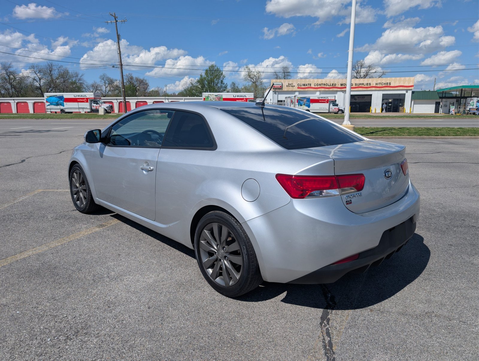 
								Kia Forte 2012 full									