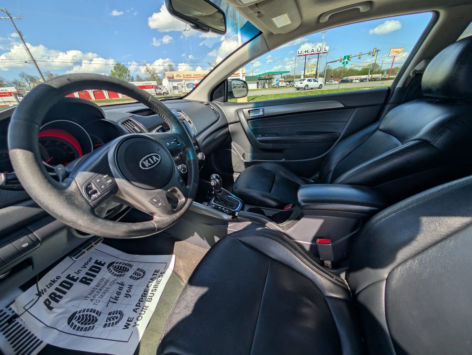 
								Kia Forte 2012 full									