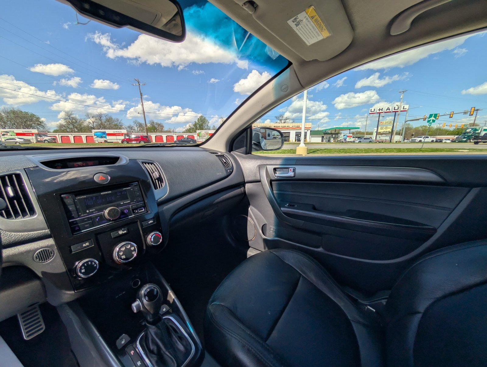 
								Kia Forte 2012 full									
